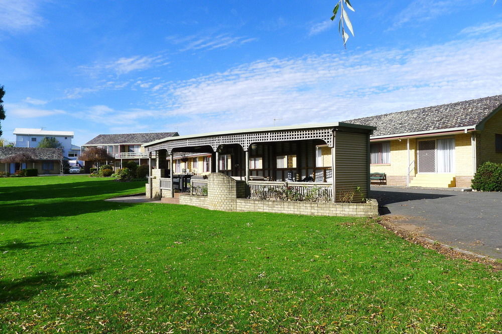 Willaway Motel Apartments Ulverstone Exterior foto